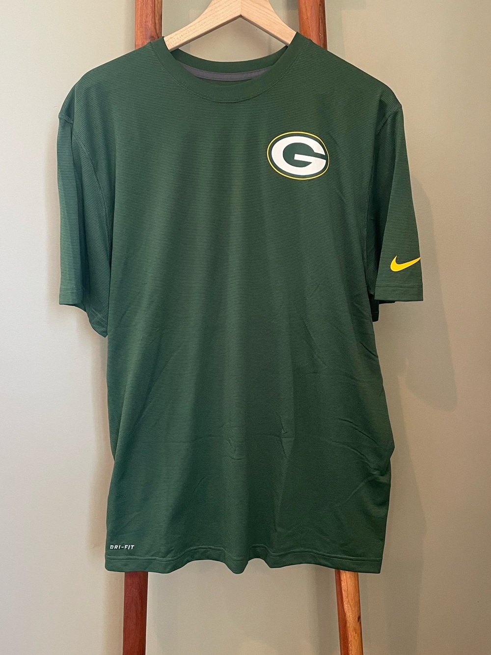 Nike Dri-Fit Green Bay Packers Short-Sleeve Performance Shirt
